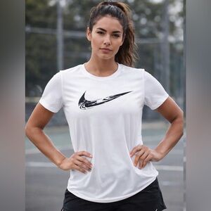 Nike Dri-FIT black Swoosh Tee Women’s size Medium Athletic Workout Running Shirt